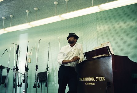 Usher - Here I Stand - 14