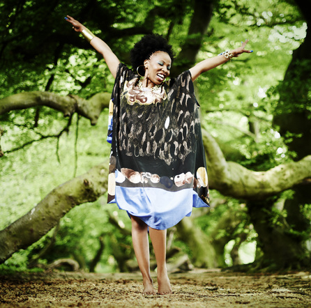 Velile Mchunu - 2011 - 04