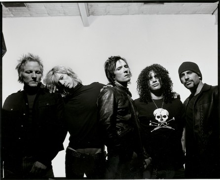 Velvet Revolver - Contraband 2004 - 3