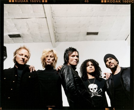 Velvet Revolver - Contraband 2004 - 5