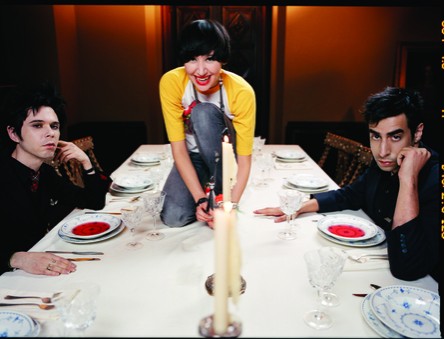 Yeah Yeah Yeahs - Show Your Bones 2006 - 4