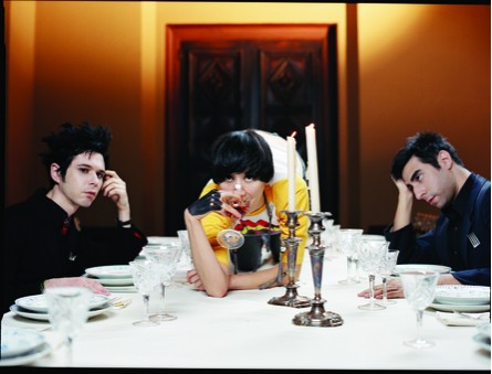 Yeah Yeah Yeahs - Show Your Bones 2006 - 5