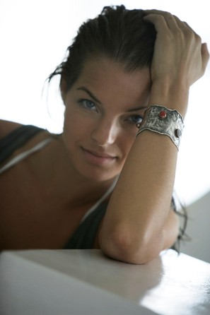 Yvonne Catterfeld - Aura - 3